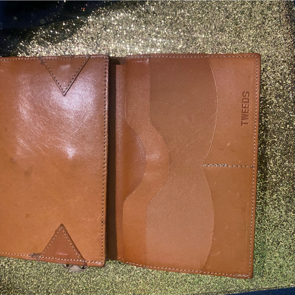 TWEEDS 198️⃣0’s HANDMADE GOLDEN CAMEL TAN LEATHER Wallet RARE VINTAGE ANTIQUATED - Picture 7 of 9